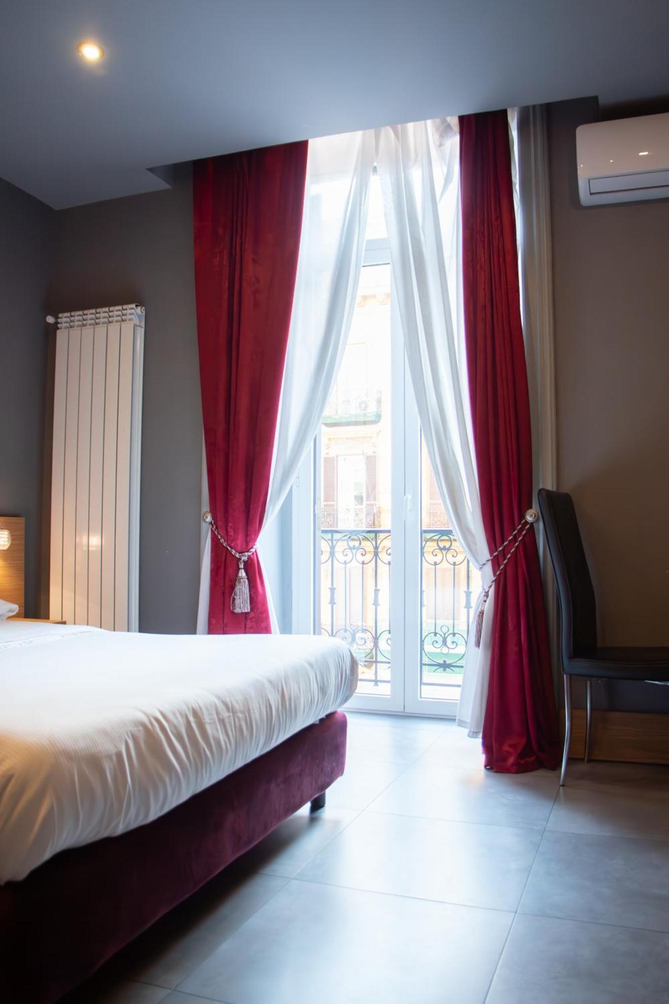 Beb Umberto I Napoli Hotel Exterior photo