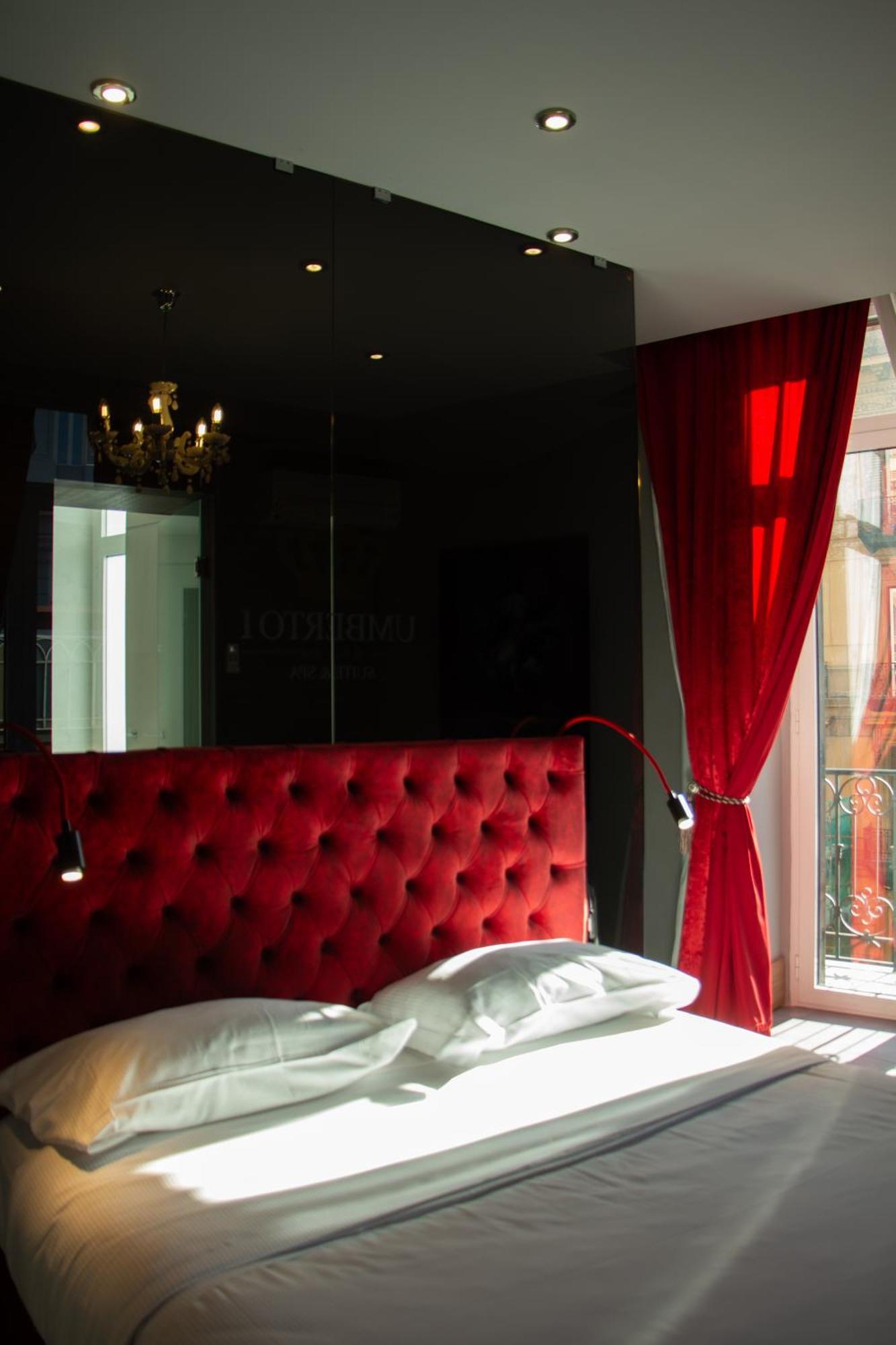 Beb Umberto I Napoli Hotel Exterior photo